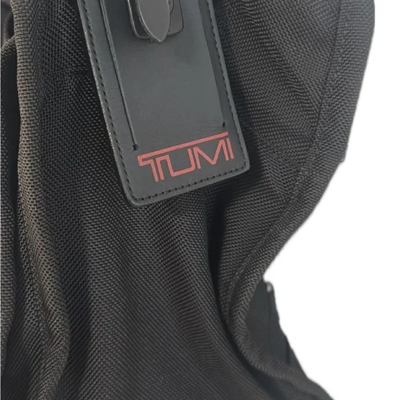 TUMI Weekender, EUC - Picture 3 of 6